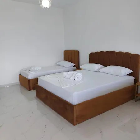 Leli Sarandë